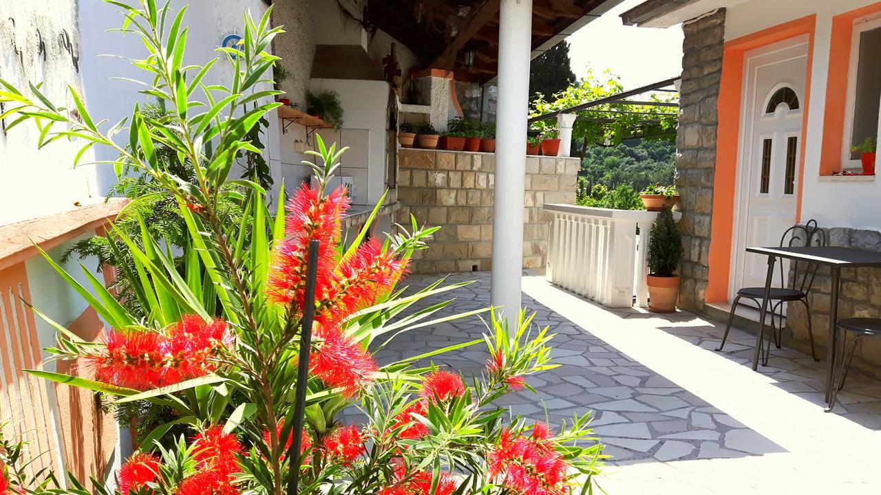Apartments Okuka Tivat Exterior foto